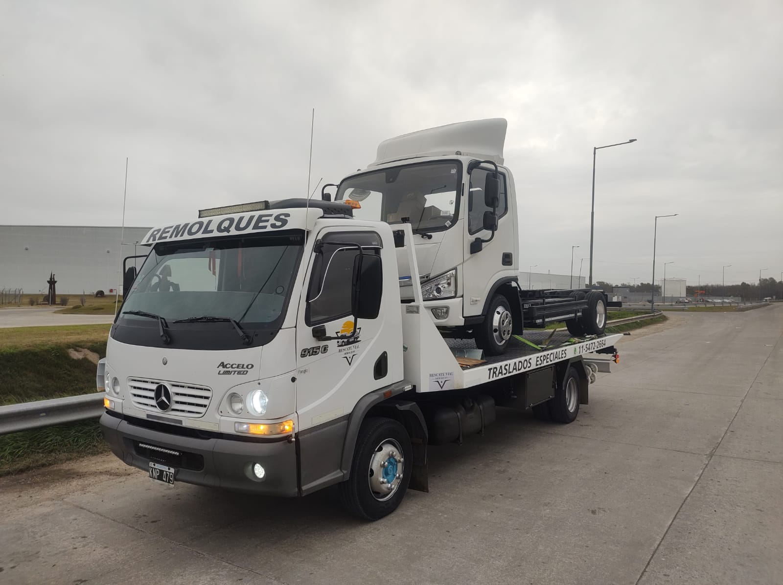 Vehículo siendo rescatado